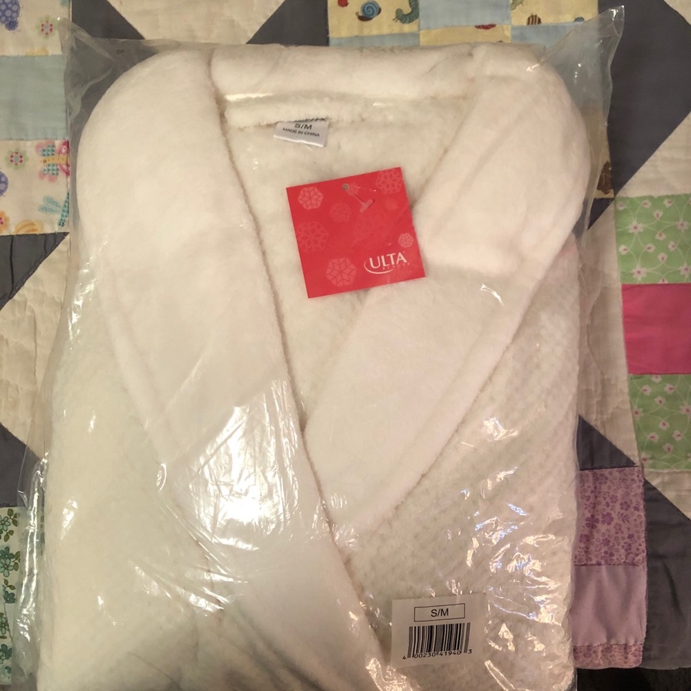 Ulta Fuzzy Robe
